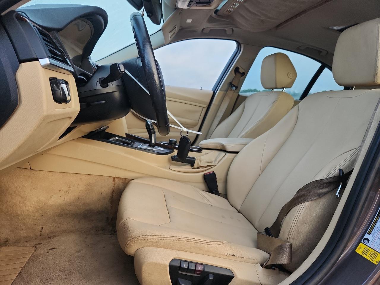 2013 BMW 320 I - zdjęcie 7