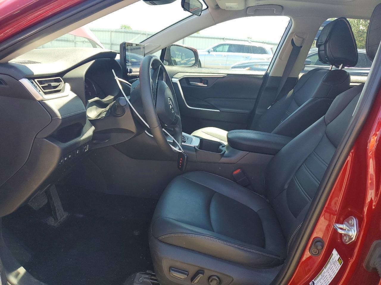 2024 Toyota Rav4 Xle Premium - zdjęcie 7