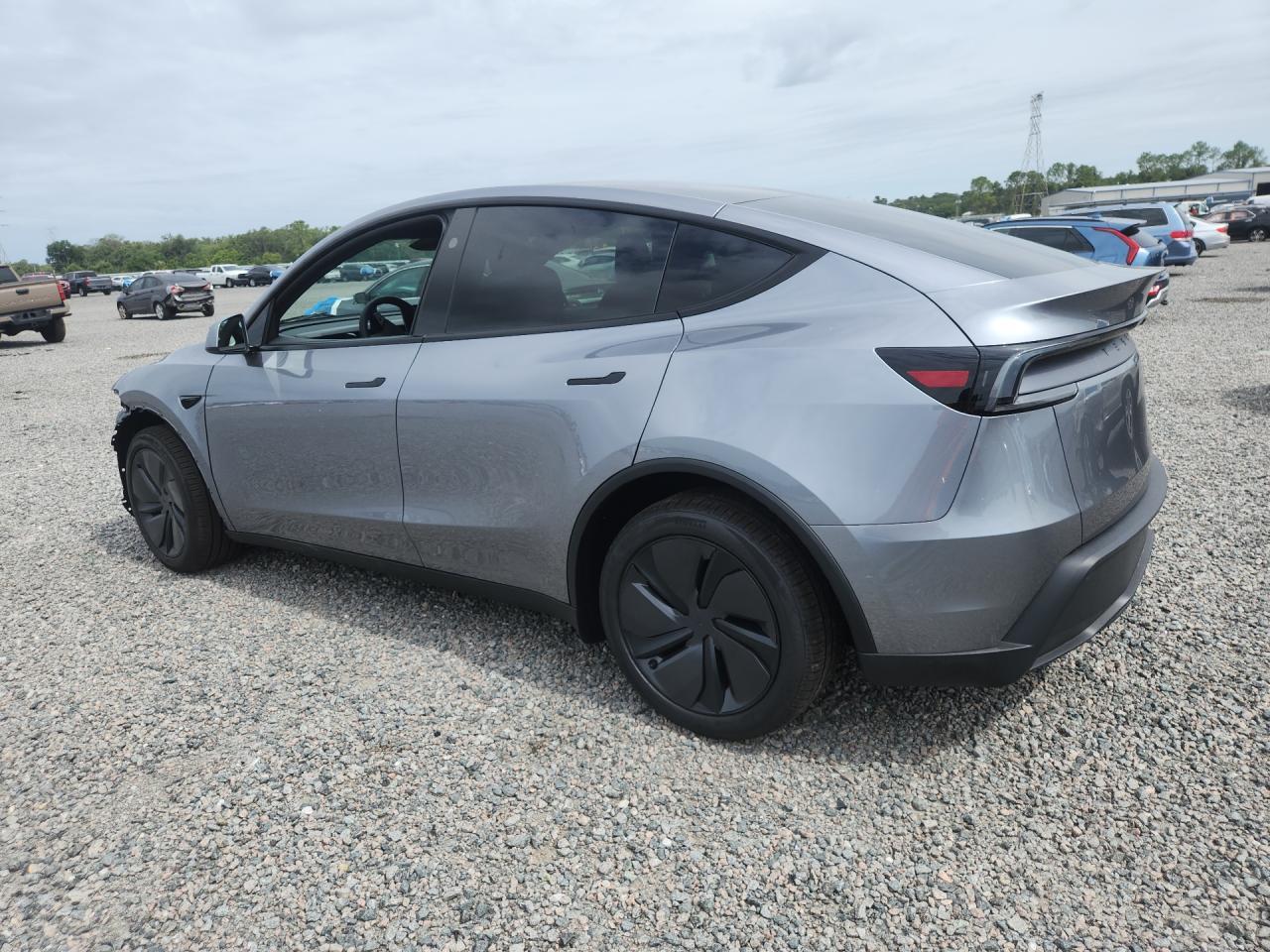 2026 Tesla Model Y - zdjęcie 2
