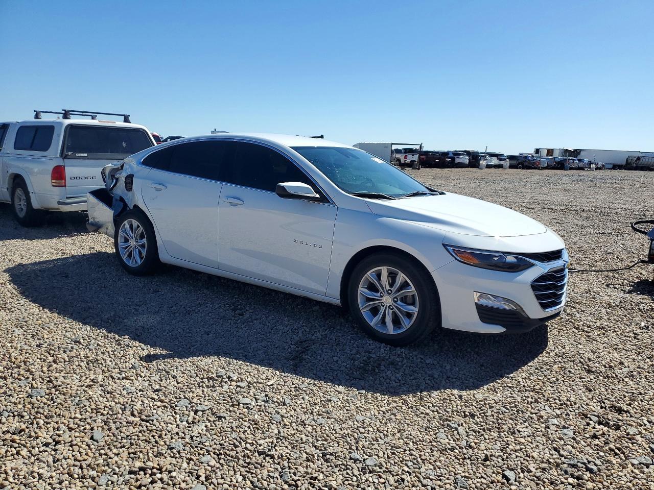 2023 Chevrolet Malibu Lt - zdjęcie 4