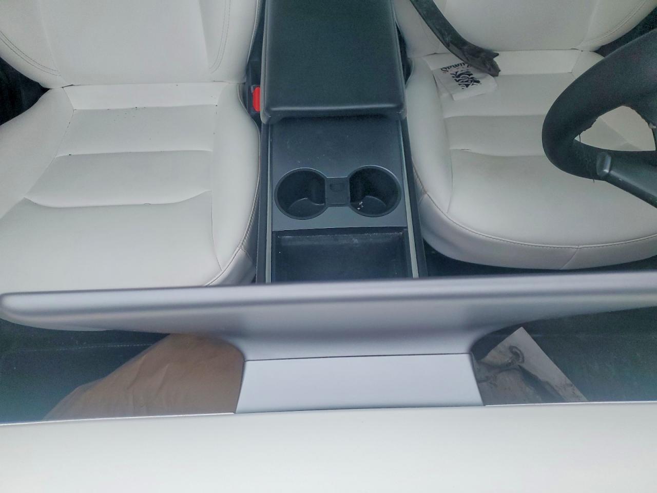 2022 Tesla Model Y - zdjęcie 8