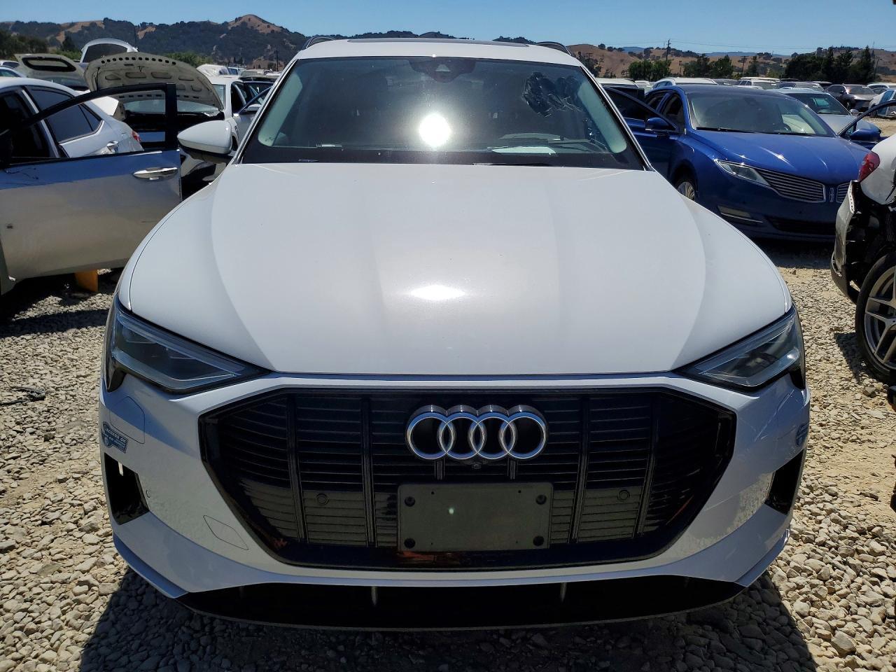 2021 Audi E-Tron Premium - zdjęcie 5