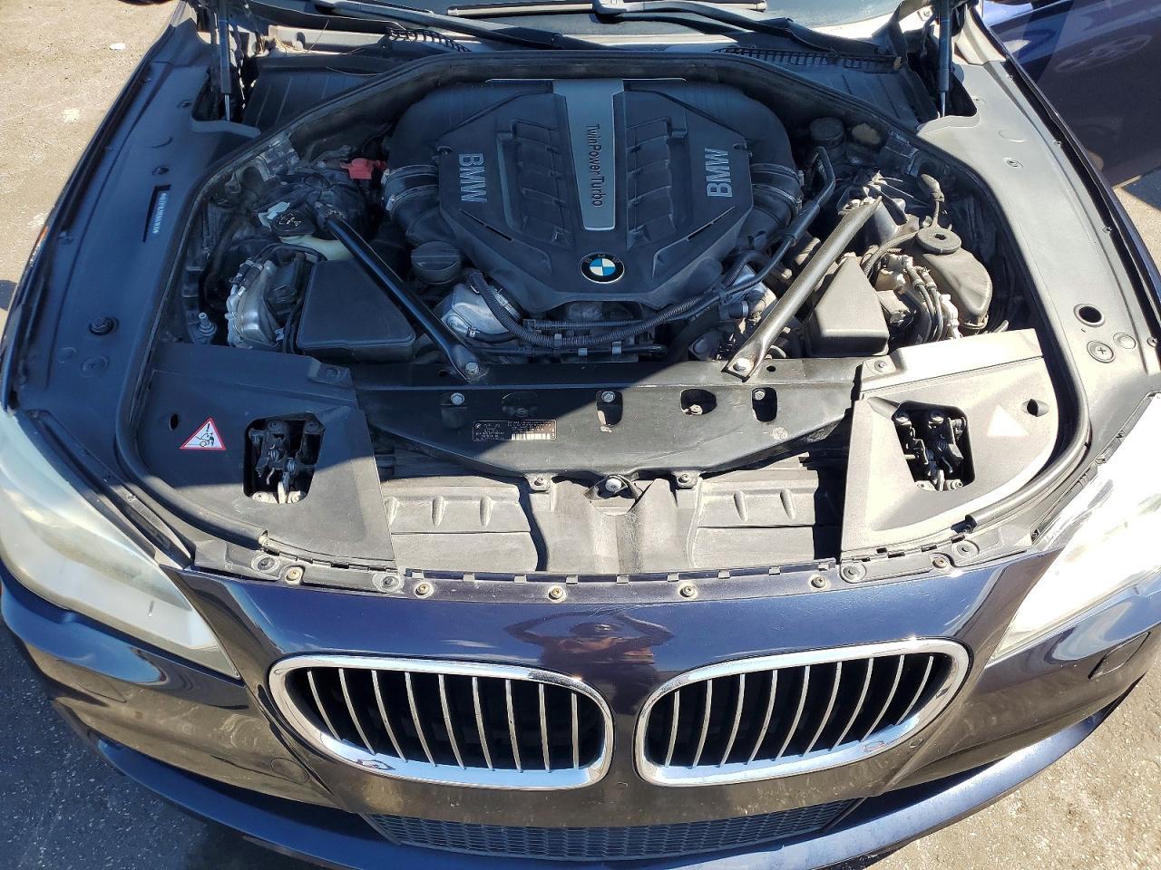 2014 BMW 750 Lxi - zdjęcie 11