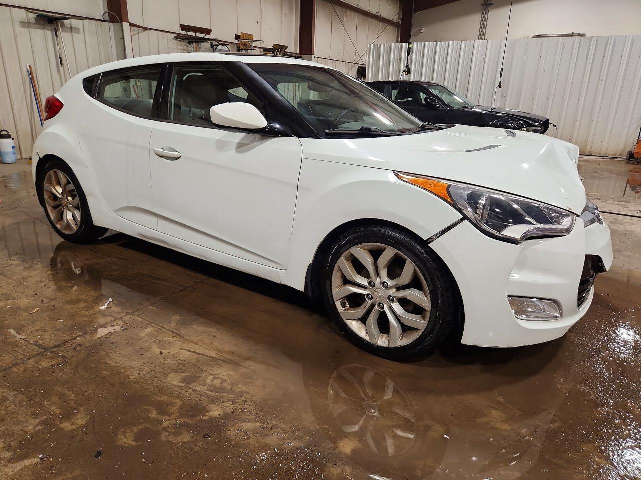 2013 Hyundai Veloster Base - zdjęcie 4