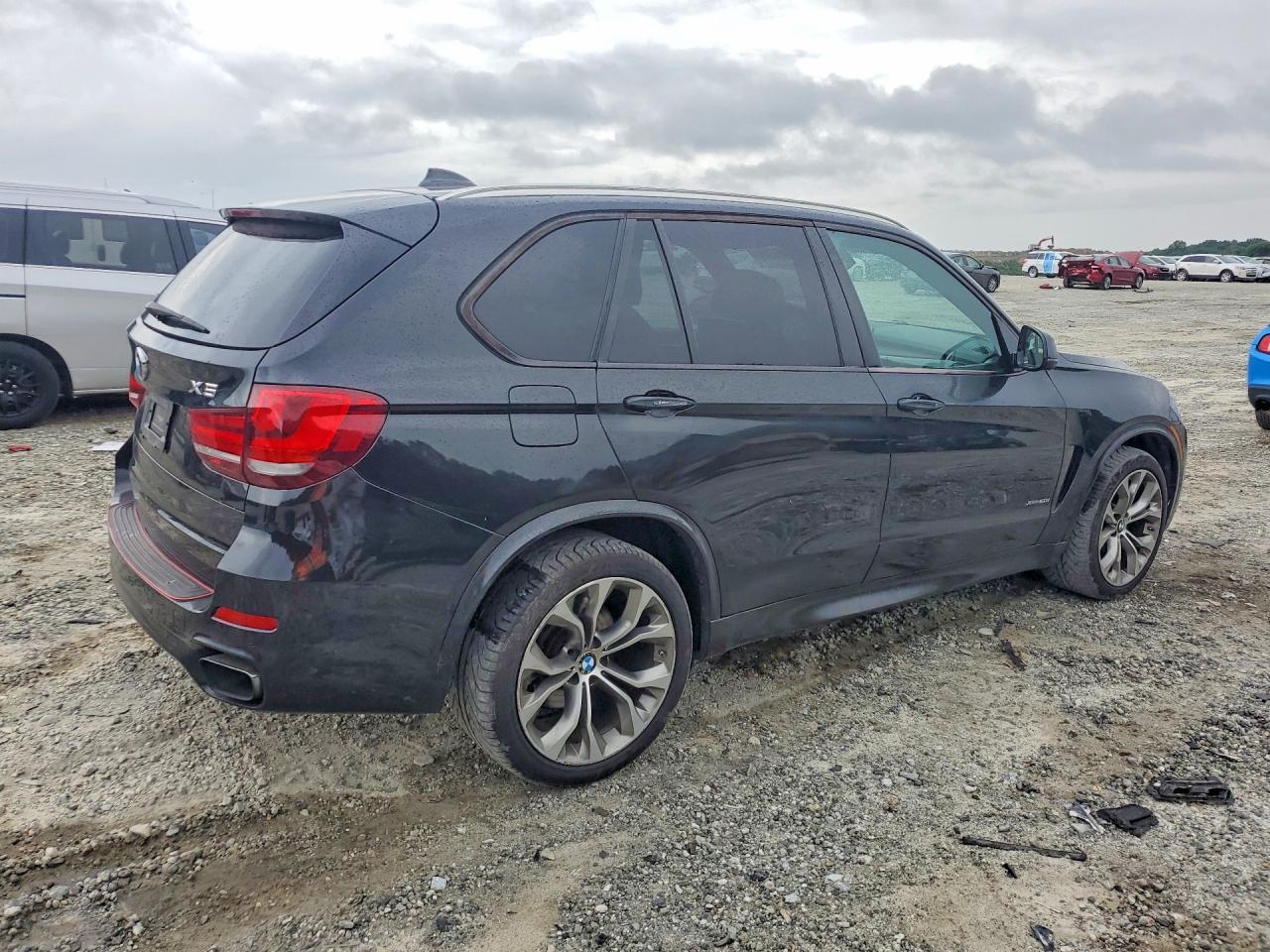 2014 BMW X5 xDrive50I - zdjęcie 3