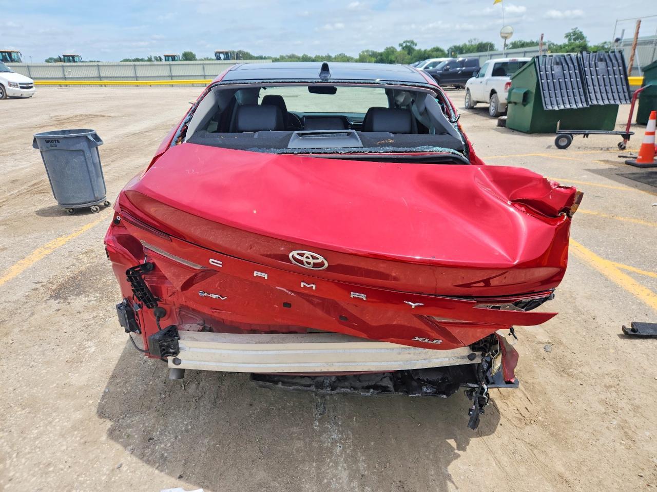 2025 Toyota Camry Xle - zdjęcie 6