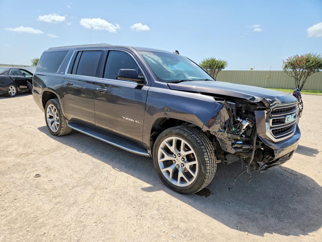 2015 GMC Yukon Xl C1500 Slt - zdjęcie 4