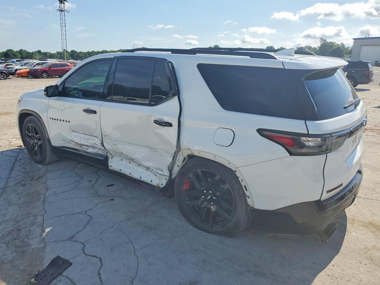 2018 Chevrolet Traverse Premier - zdjęcie 2