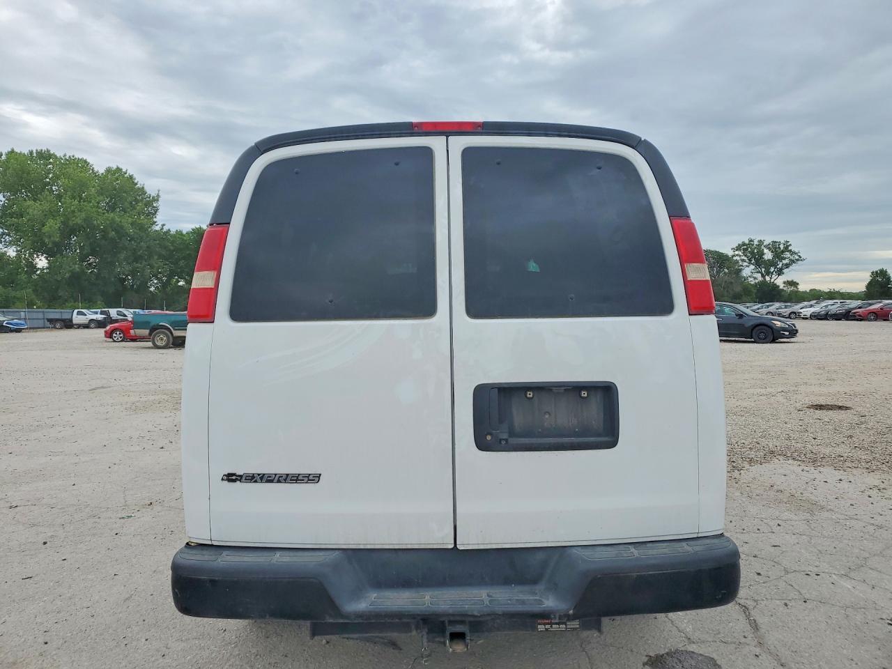 2018 Chevrolet Express G2500 Ls - zdjęcie 6