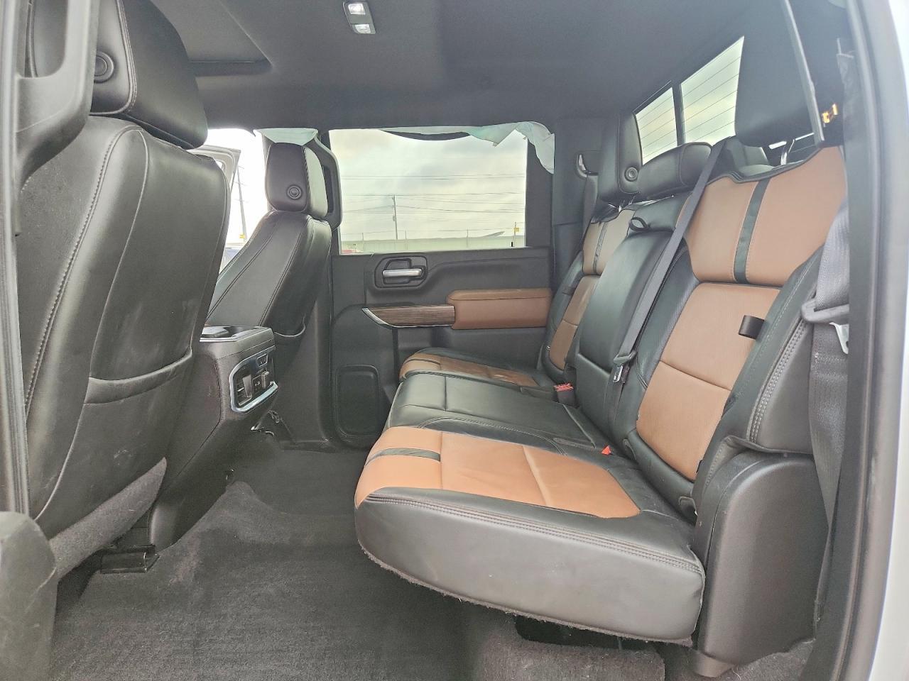 2020 Chevrolet Silverado K2500 High Country - zdjęcie 10
