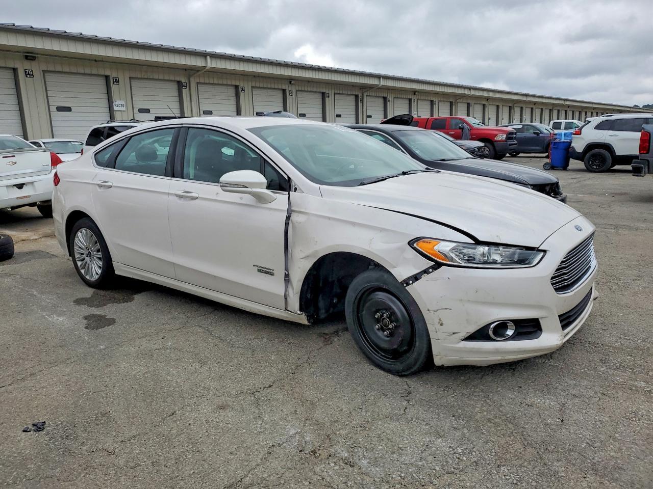 2016 Ford Fusion Se Phev - zdjęcie 4