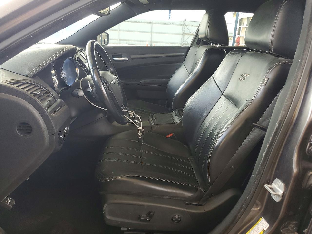 2013 Chrysler 300 S - zdjęcie 7