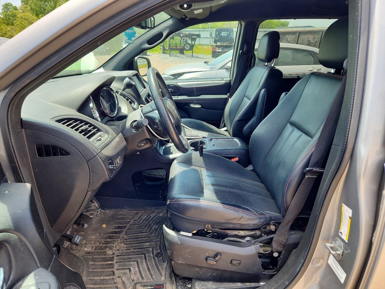 2014 Dodge Grand Caravan R - zdjęcie 7