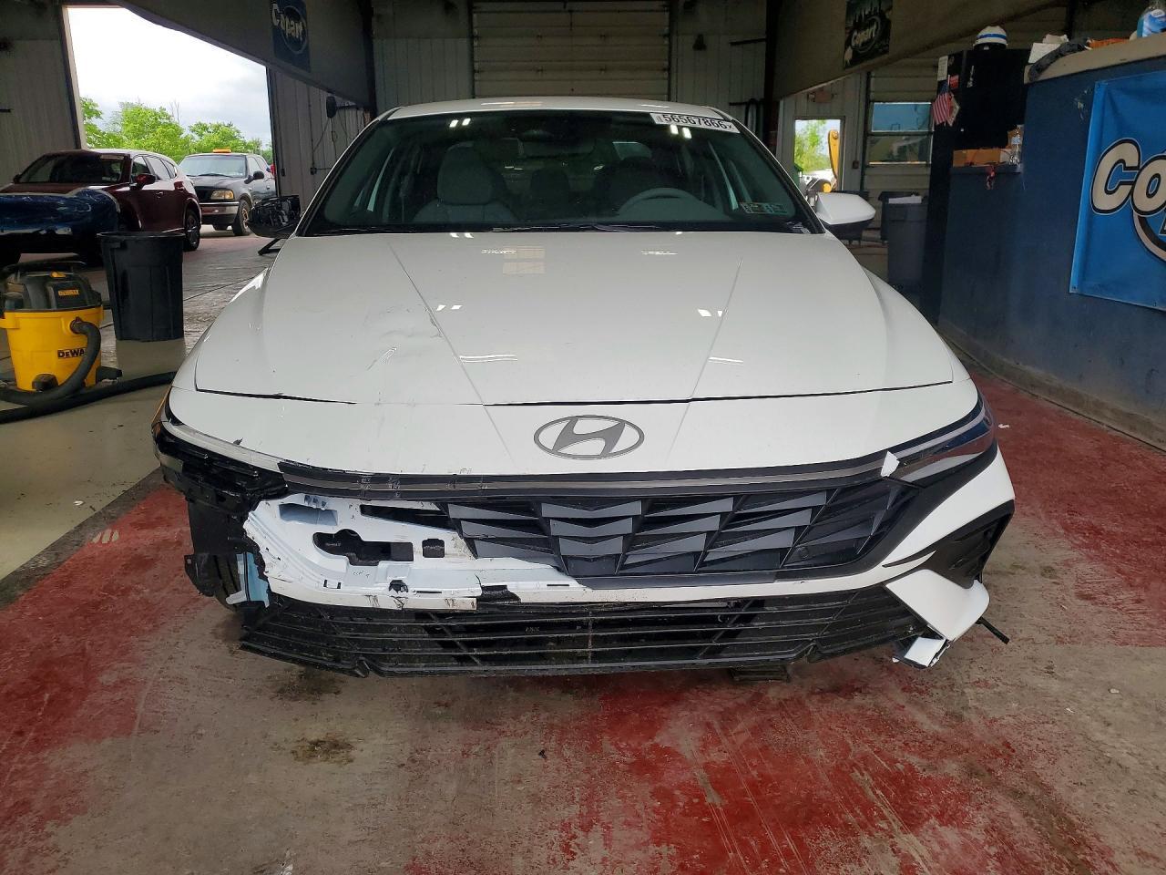 2026 Hyundai Elantra Se - zdjęcie 5