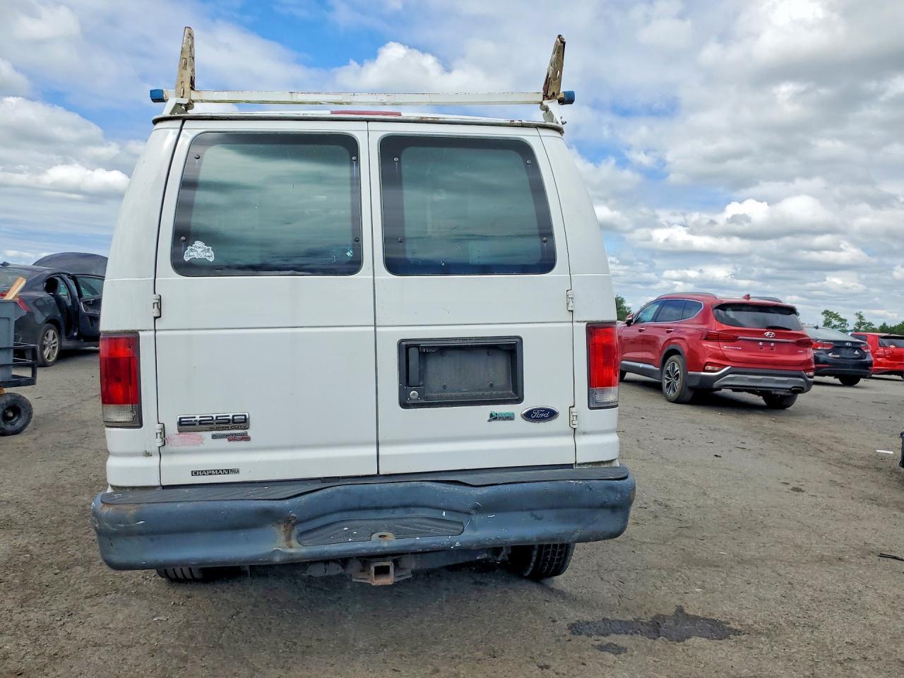 2013 Ford Econoline E250 Van - zdjęcie 6