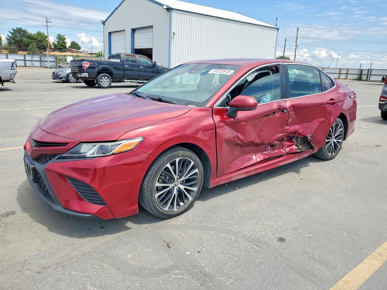 2018 Toyota Camry Se - zdjęcie główne