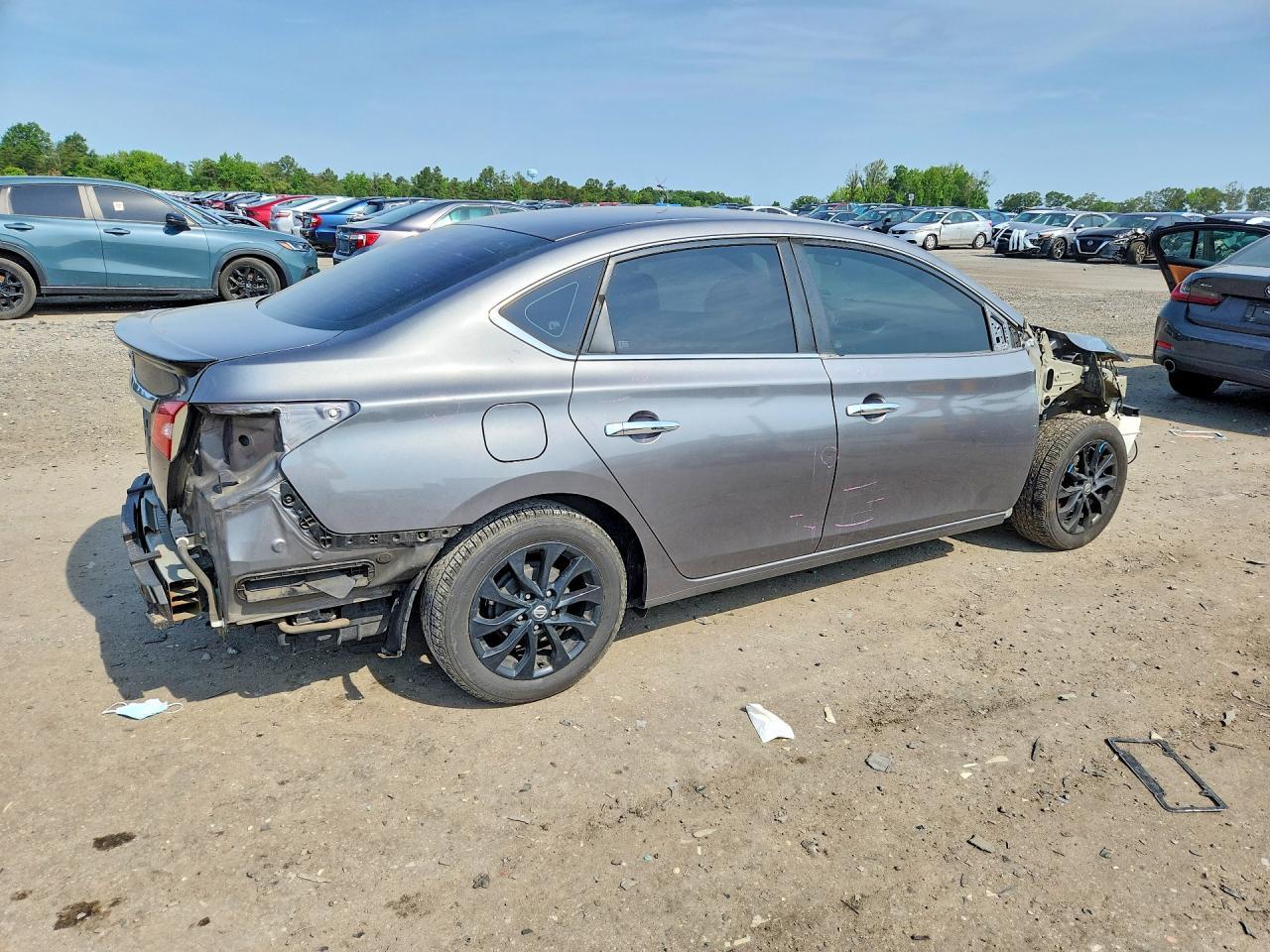 2018 Nissan Sentra S - zdjęcie 3