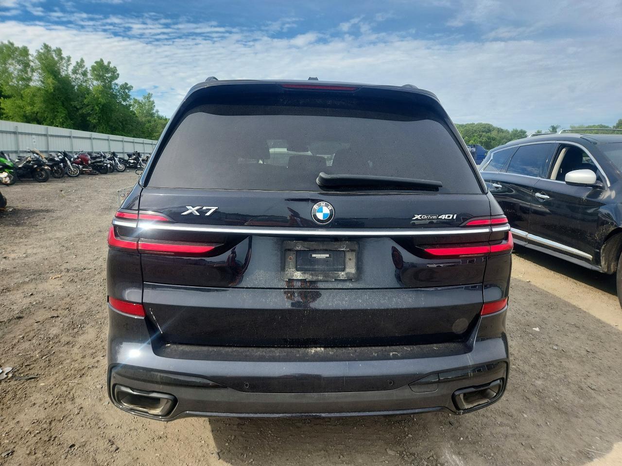 2023 BMW X7 xDrive40I - zdjęcie 6