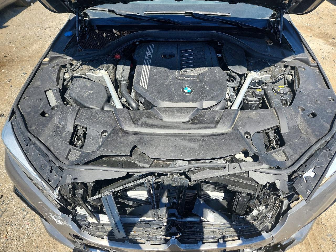 2021 BMW Seria 7 740i - zdjęcie 11