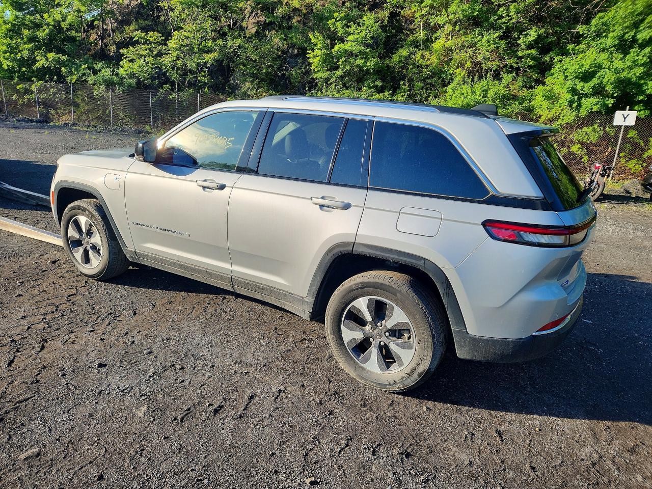 2023 Jeep Grand Cherokee Limited 4Xe - zdjęcie 2
