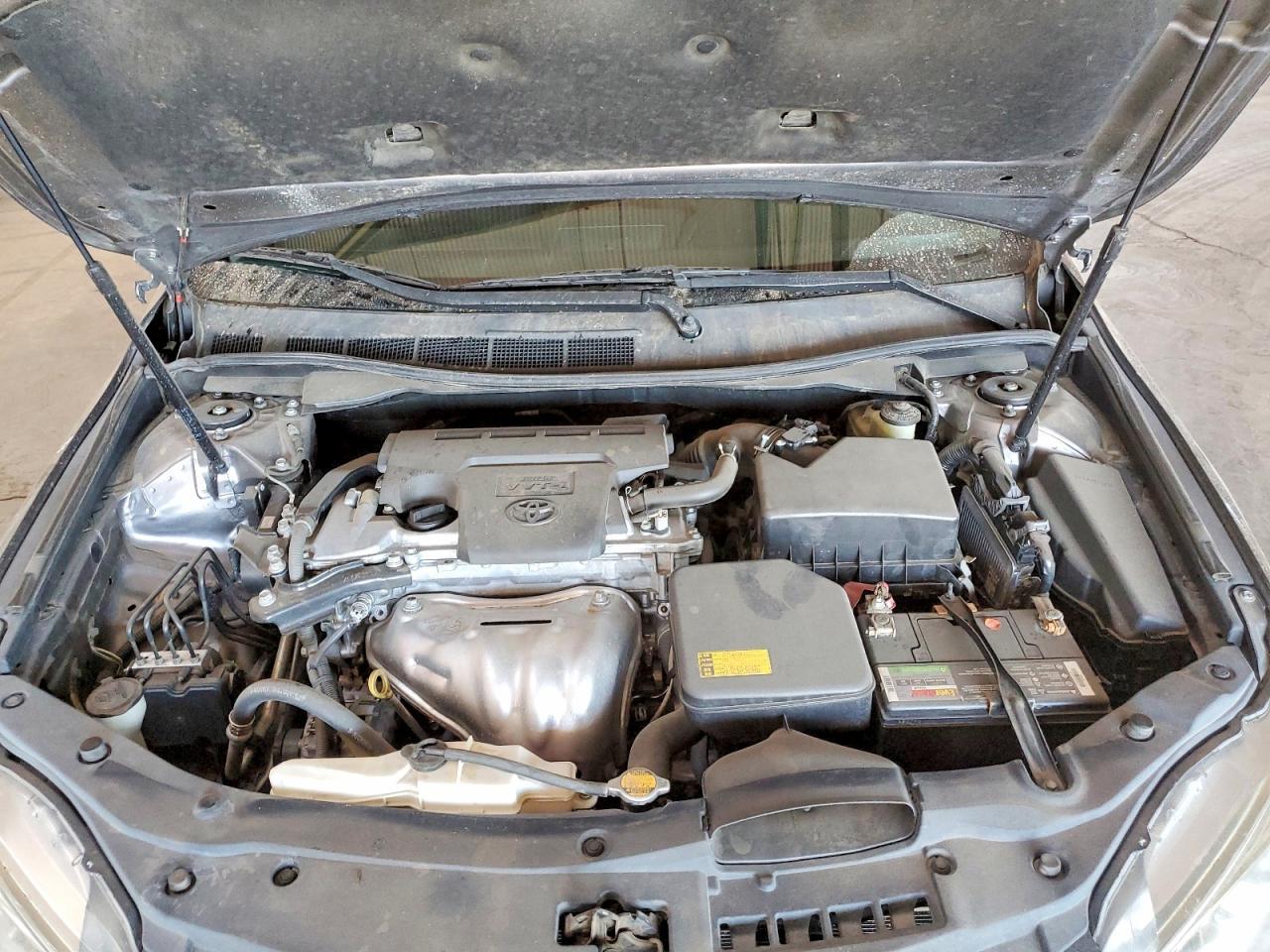 2015 Toyota Camry Le - zdjęcie 11