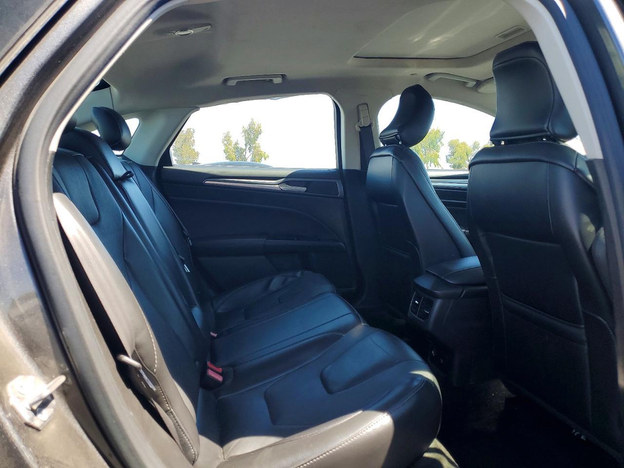 2015 Ford Fusion Titanium Phev - zdjęcie 10