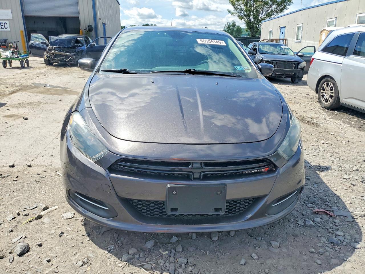 2016 Dodge Dart Sxt - zdjęcie 5