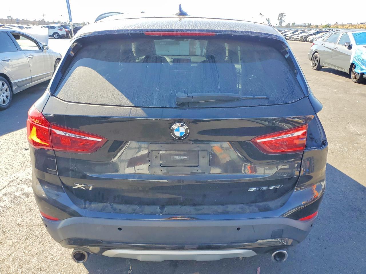 2020 BMW X1 Sdrive28I - zdjęcie 6
