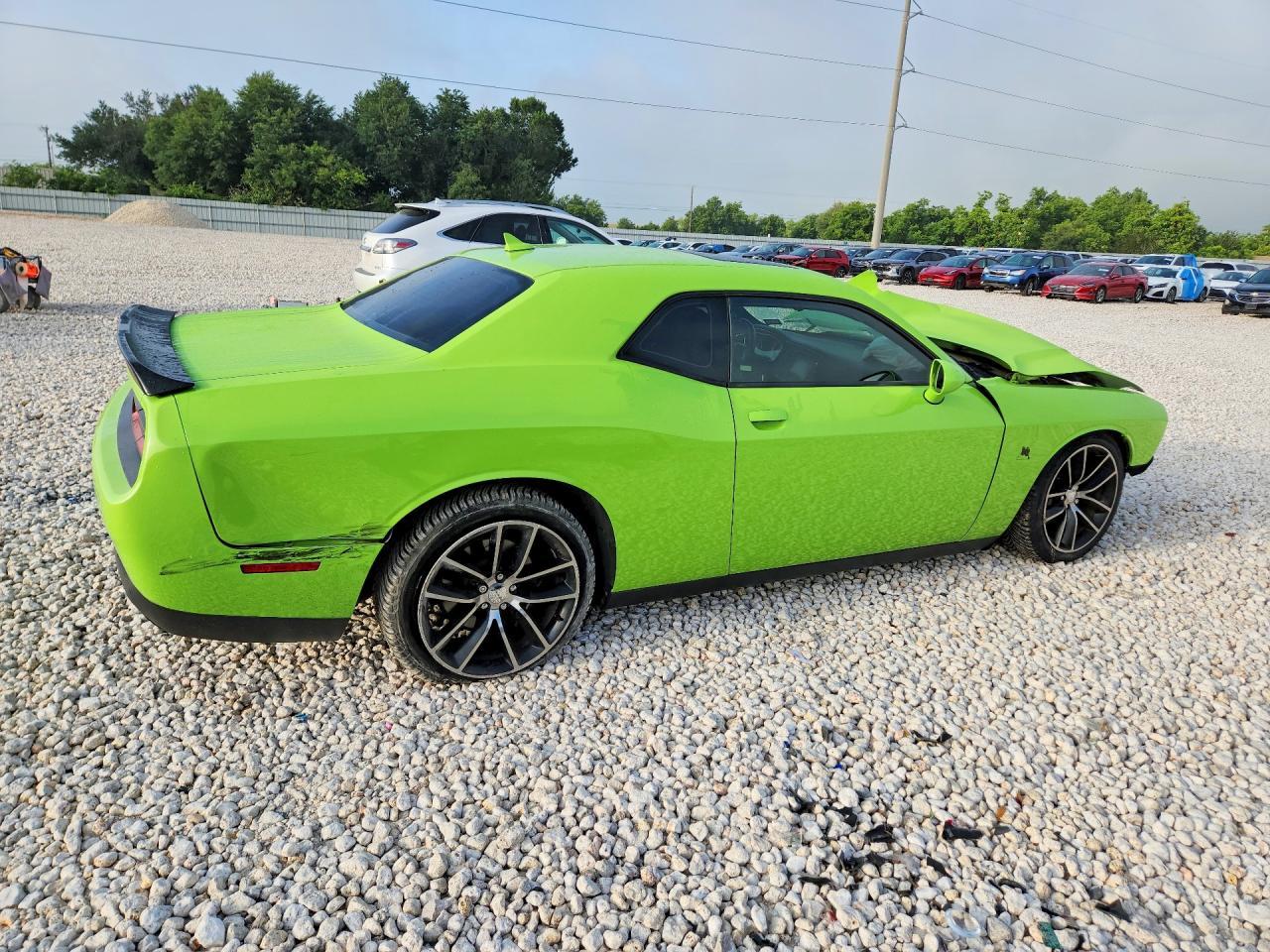 2015 Dodge Challenger R - zdjęcie 3