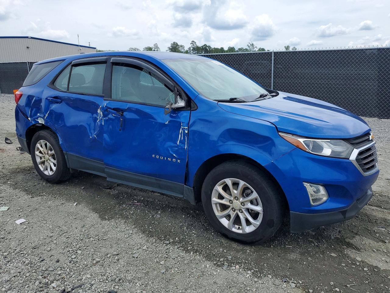 2019 Chevrolet Equinox Ls - zdjęcie 4