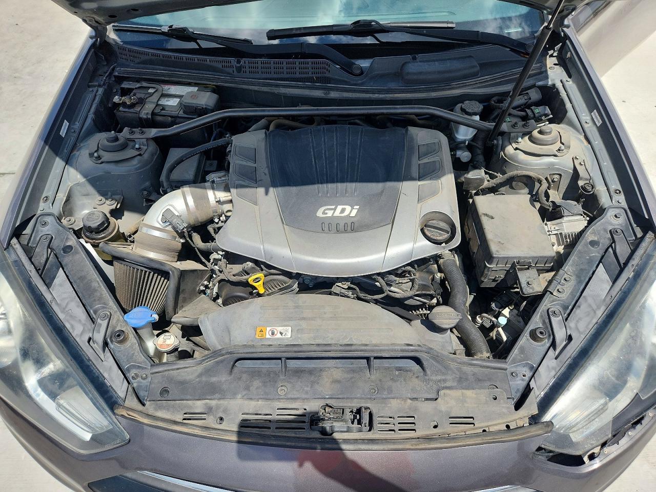 2013 Hyundai Genesis Coupe - zdjęcie 11