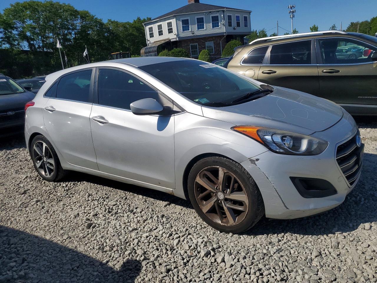 2016 Hyundai Elantra Gt Base - zdjęcie 4