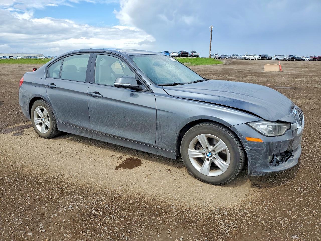 2014 BMW 320 I xDrive - zdjęcie 4