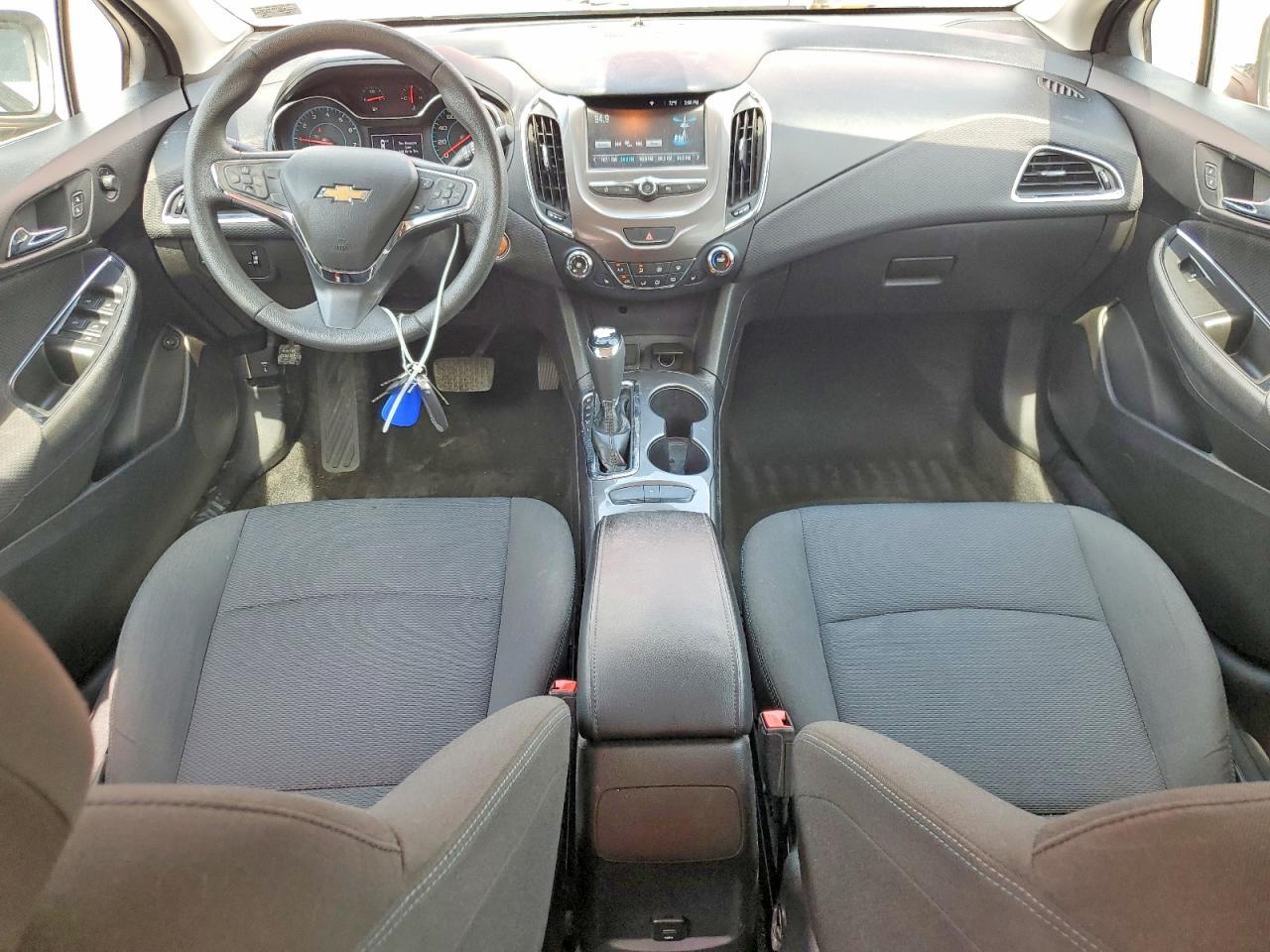 2018 Chevrolet Cruze Lt - zdjęcie 8