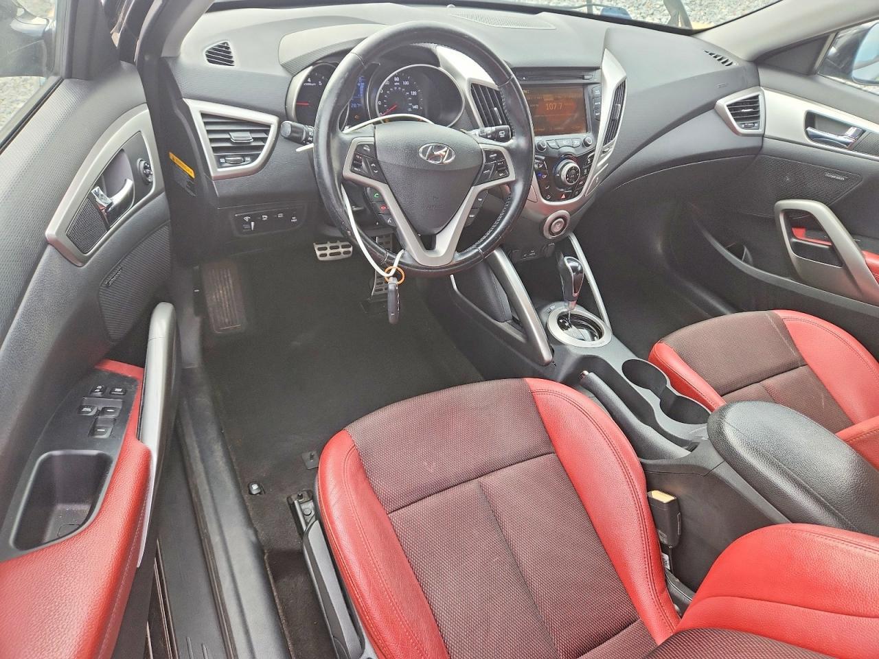 2013 Hyundai Veloster Base - zdjęcie 8