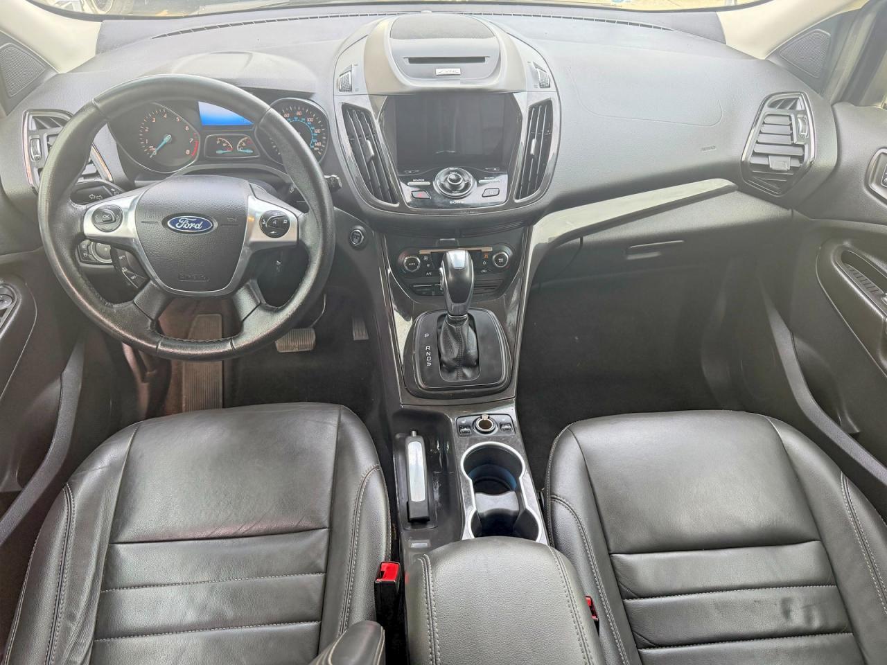 2016 Ford Escape Titanium - zdjęcie 9