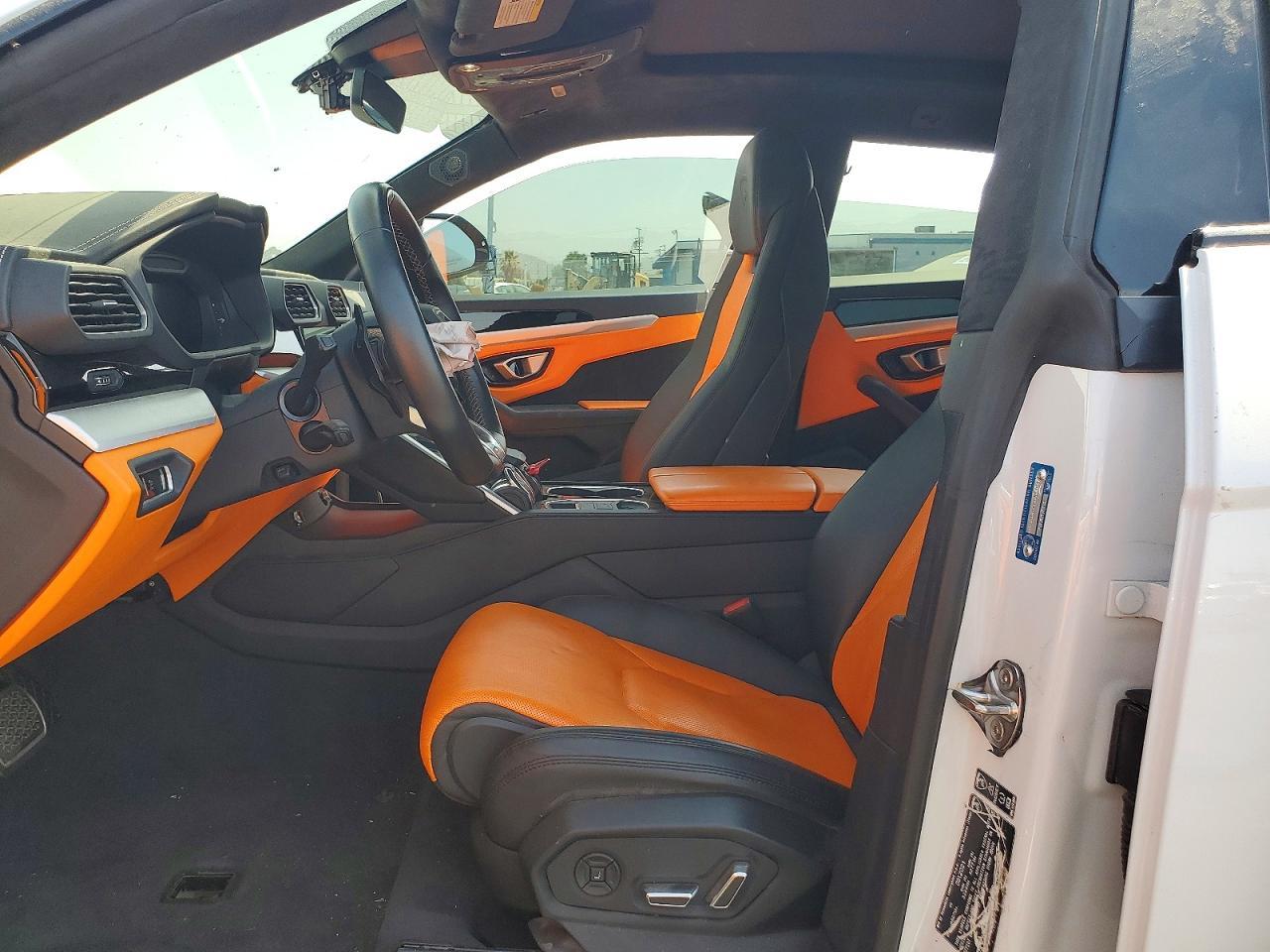 2021 Lamborghini Urus - zdjęcie 7