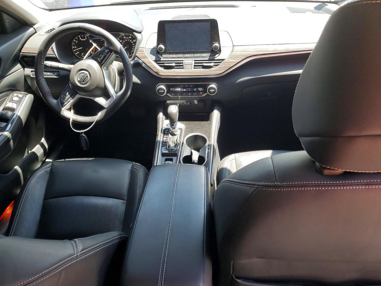 2021 Nissan Altima Sl - zdjęcie 8