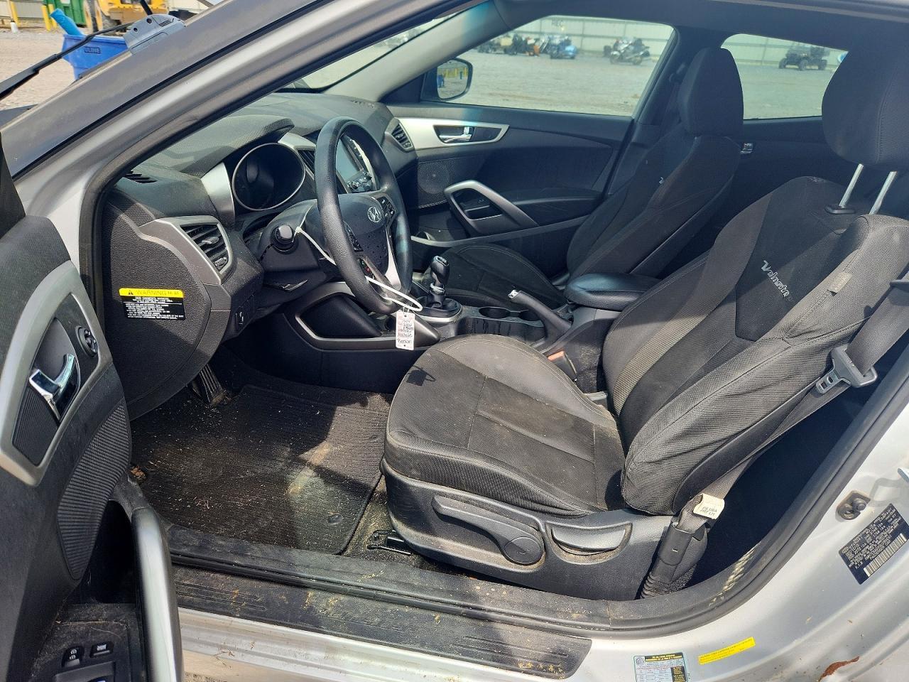 2016 Hyundai Veloster Base - zdjęcie 7