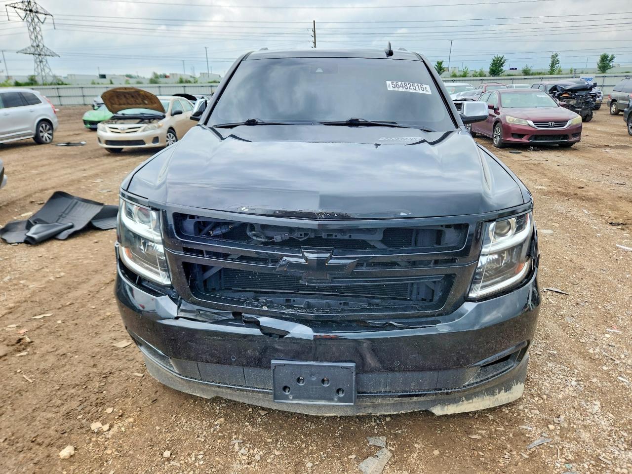 2016 Chevrolet Suburban - zdjęcie 5