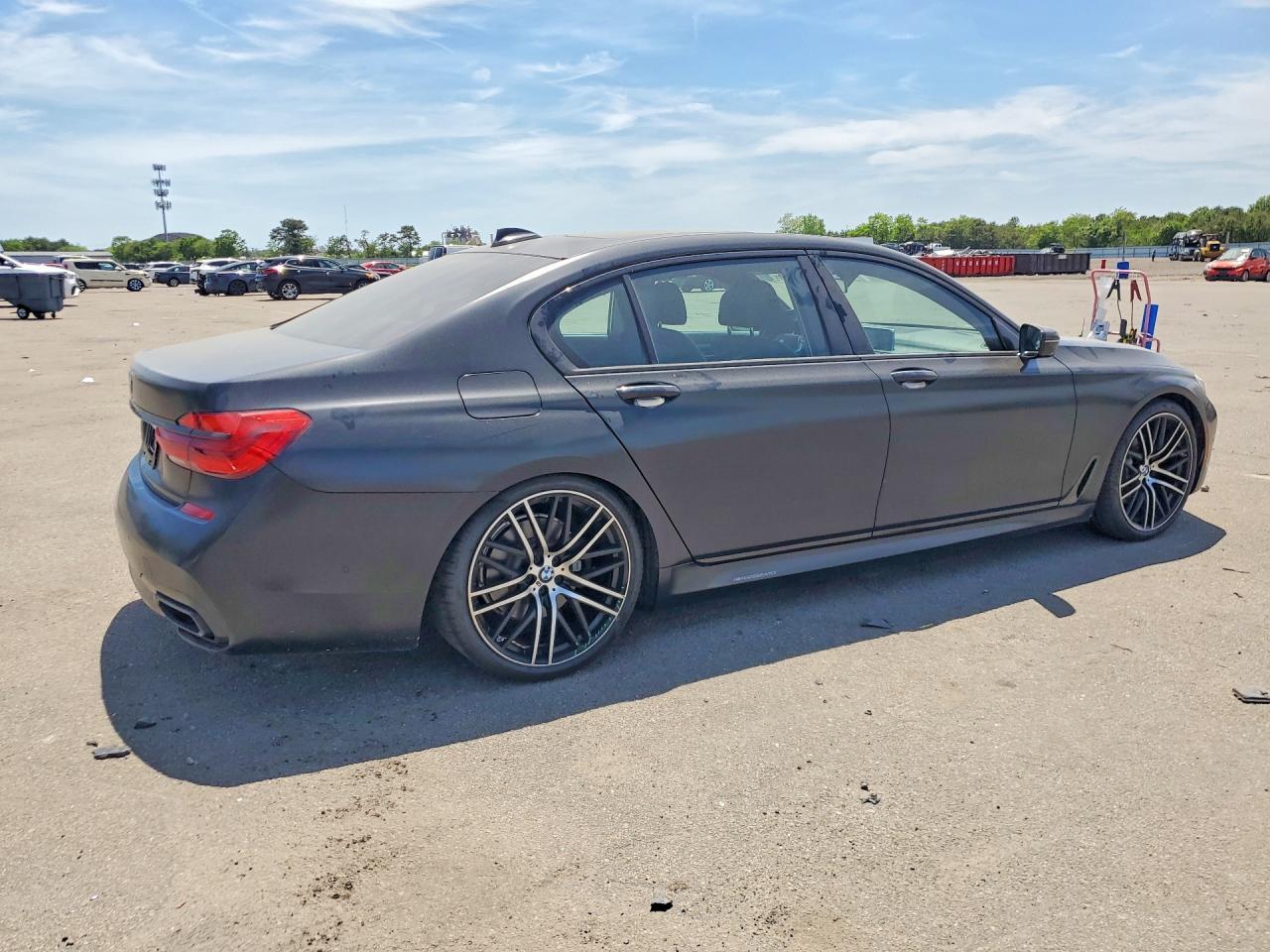 2017 BMW 740 I - zdjęcie 3