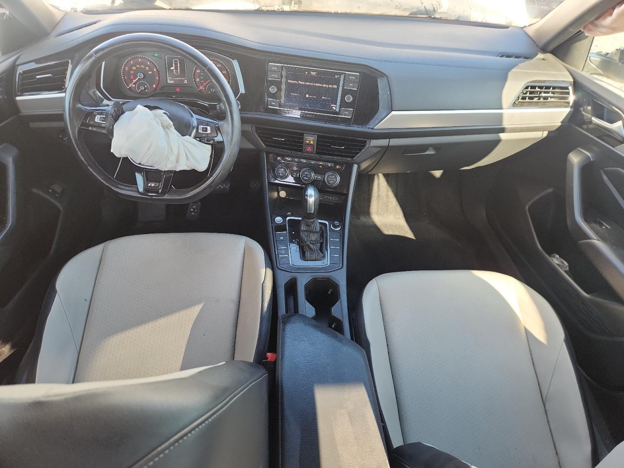 2021 Volkswagen Jetta S - zdjęcie 8