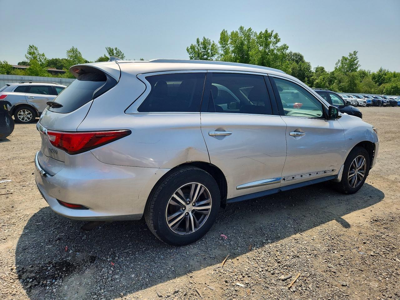 2018 Infiniti Qx60 Base - zdjęcie 3