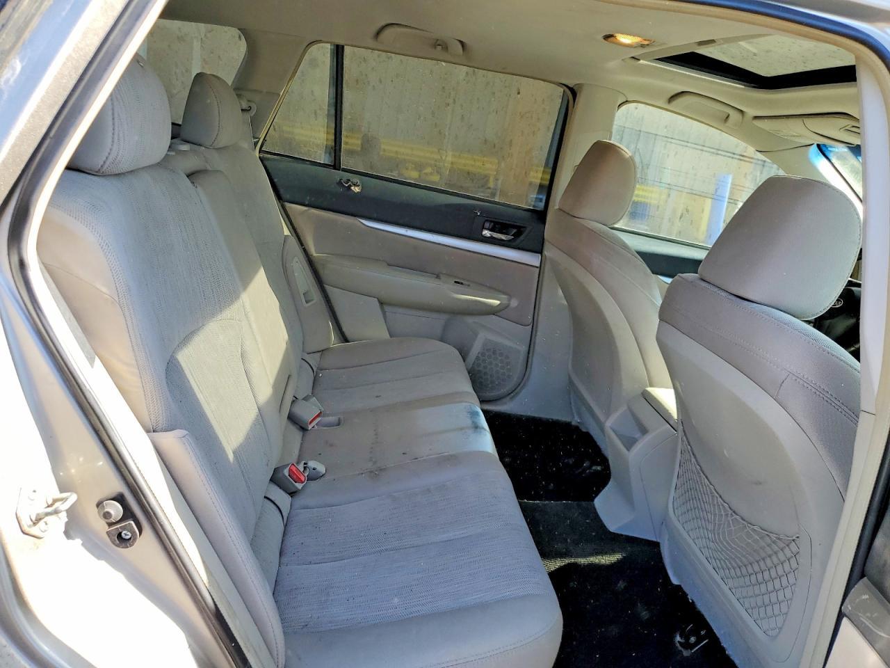 2014 Suba Outback - zdjęcie 10