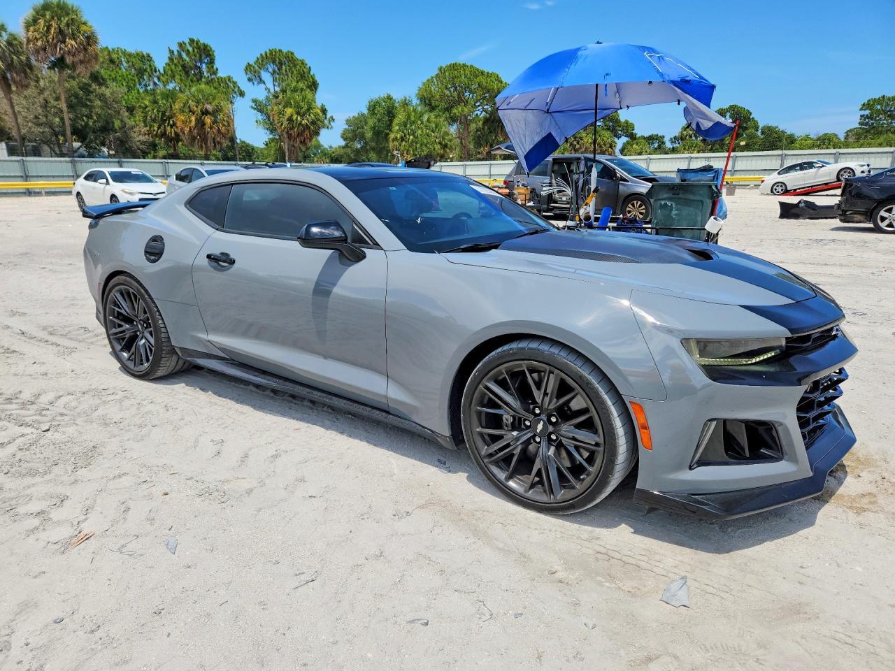 2017 Chevrolet Camaro Zl1 - zdjęcie 4
