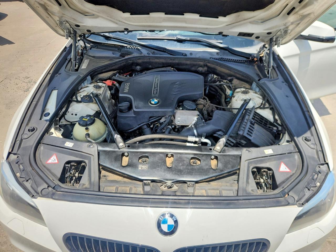 2016 BMW 528 I - zdjęcie 11