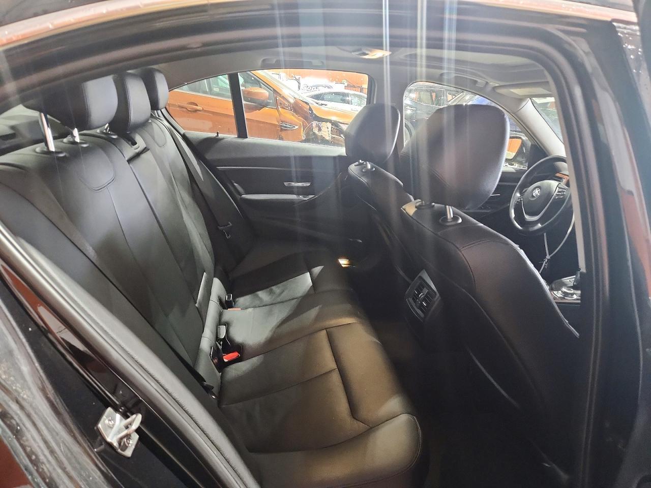 2013 BMW Seria 3 328i - zdjęcie 10