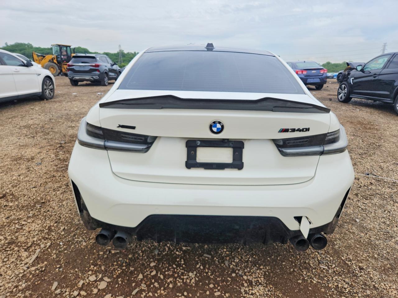 2024 BMW M340Xi - zdjęcie 6
