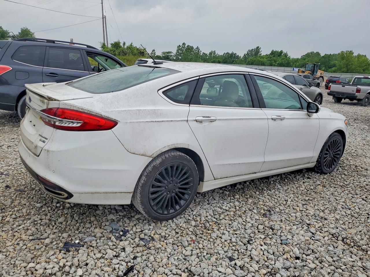 2018 Ford Fusion Titanium - zdjęcie 3