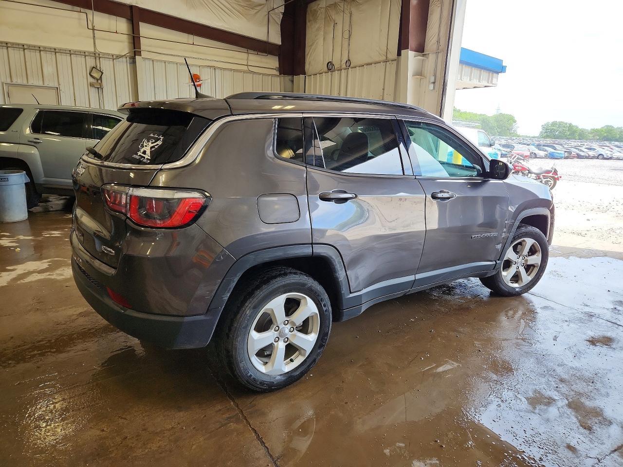Jeep Compass - zdjęcie 3